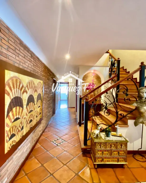 #1248 - Apartamento Penthouse Dúplex en Los Patios en venta de 360m², 4 habitaciones y 2 parqueaderos - 1