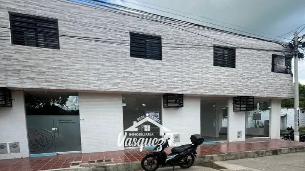 #1251 - Casa en Los Patios en venta de 250m², 7 habitaciones - 1