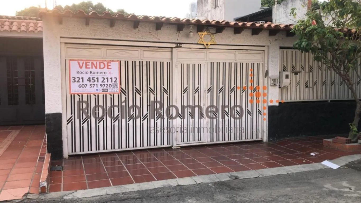 #1283 - Casa en Cúcuta en venta de 300m², 5 habitaciones y 2 parqueaderos - 1