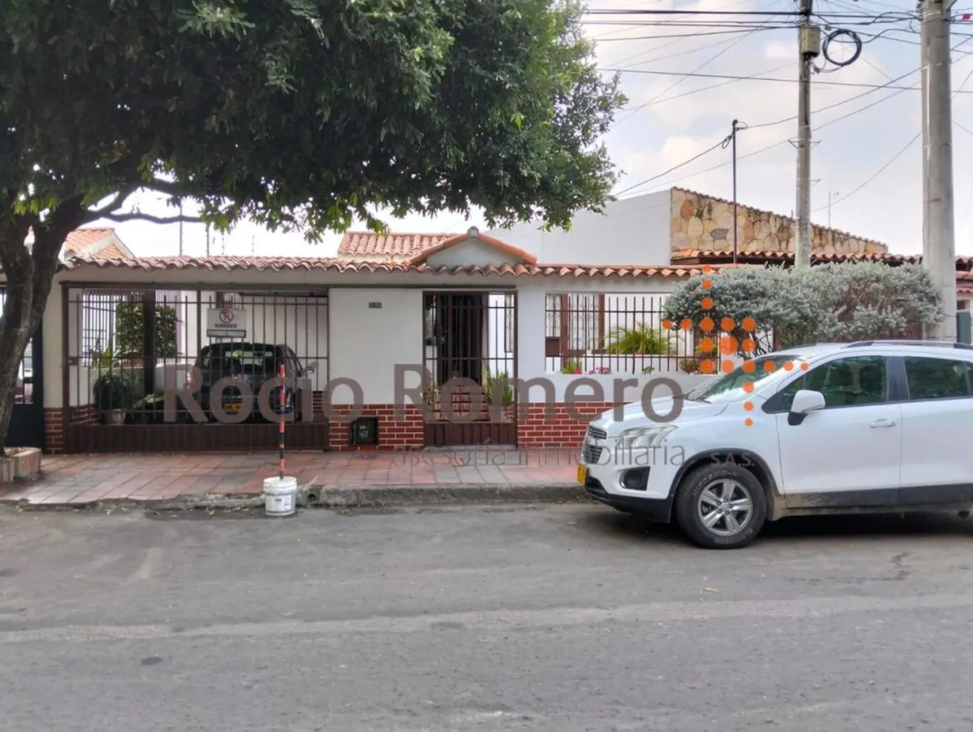 #1347 - Casa en Cúcuta en venta de 300m², 4 habitaciones y 2 parqueaderos - 1