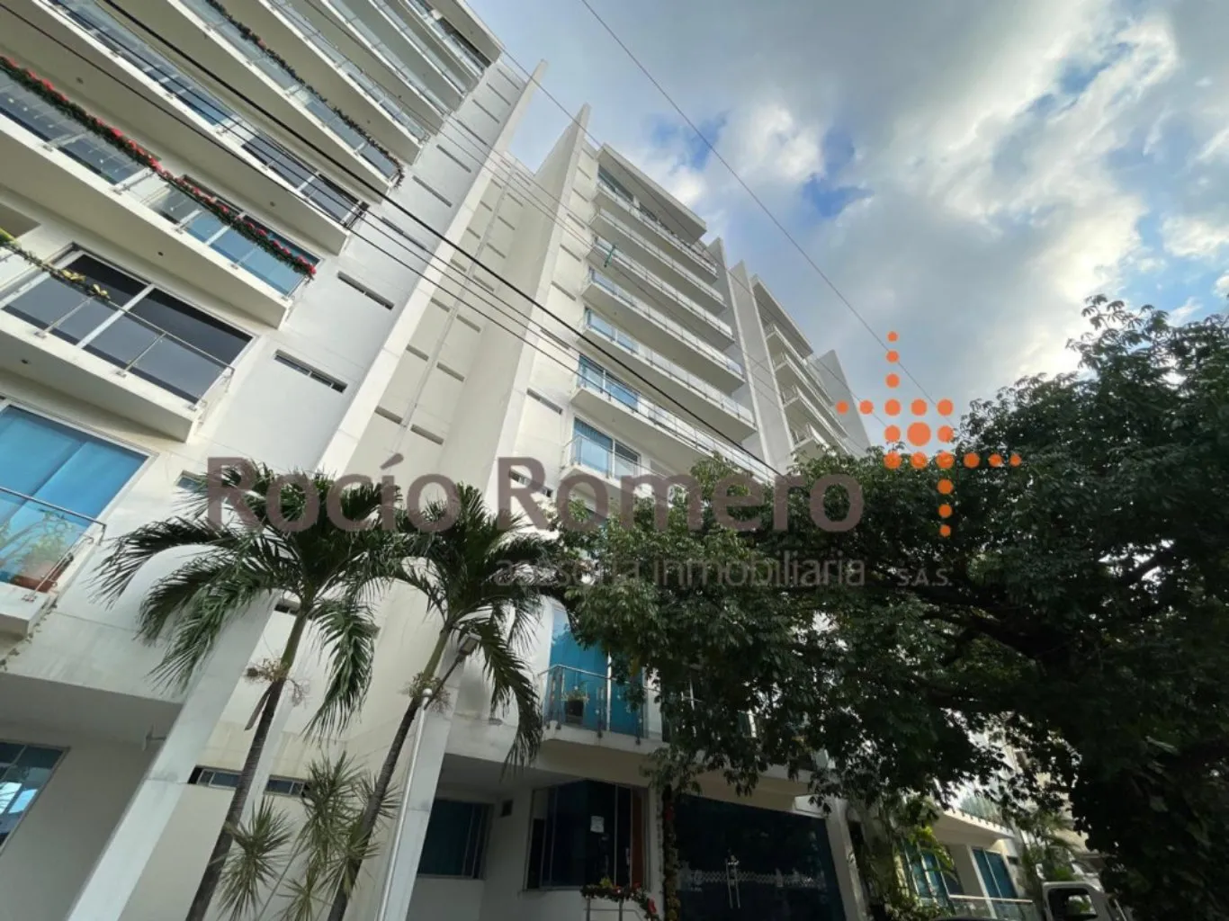 #1359 - Apartamento Penthouse Dúplex en Los Patios en venta de 147m², 4 habitaciones y 2 parqueaderos - 1