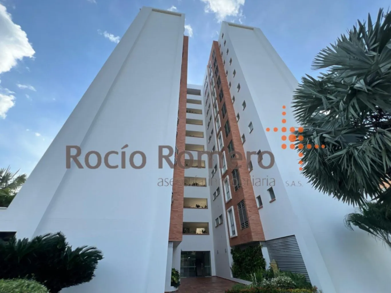 #1360 - Apartamento en Cúcuta en venta de 156m², 3 habitaciones y 2 parqueaderos - 1