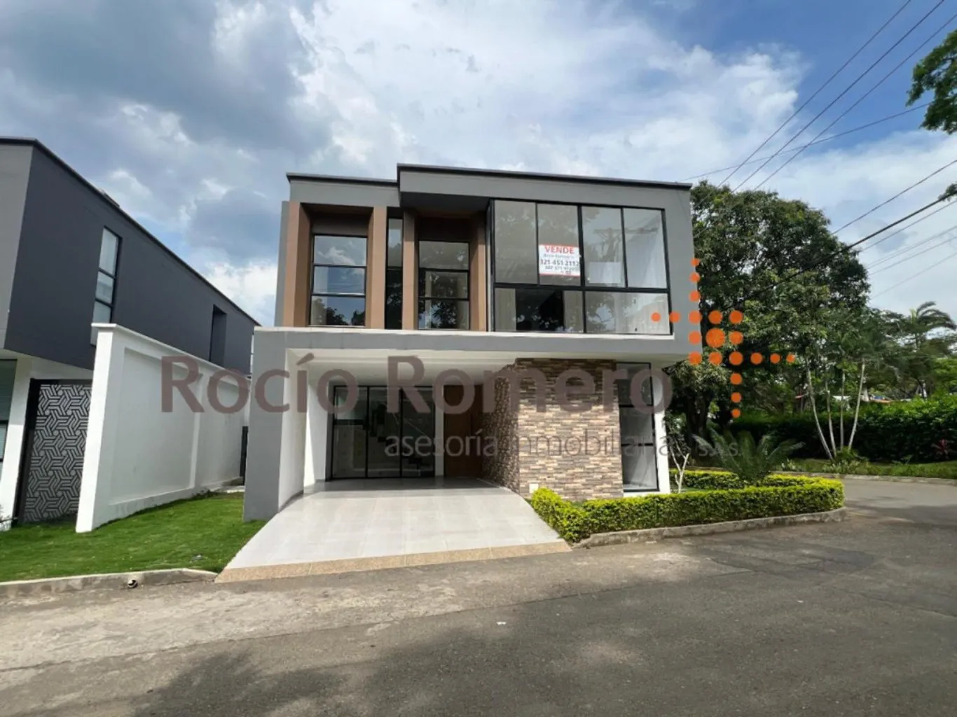 #1361 - Casa en conjunto cerrado en Villa Del Rosario en venta de 325m², 4 habitaciones y 2 parqueaderos - 1