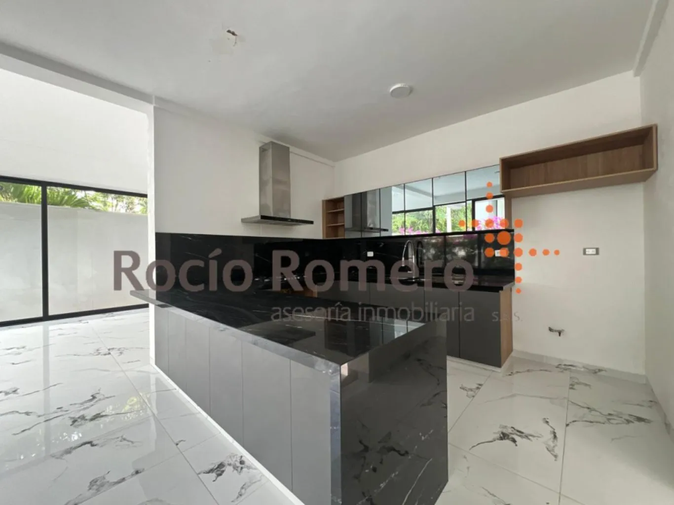 #1361 - Casa en conjunto cerrado en Villa Del Rosario en venta de 325m², 4 habitaciones y 2 parqueaderos - 2