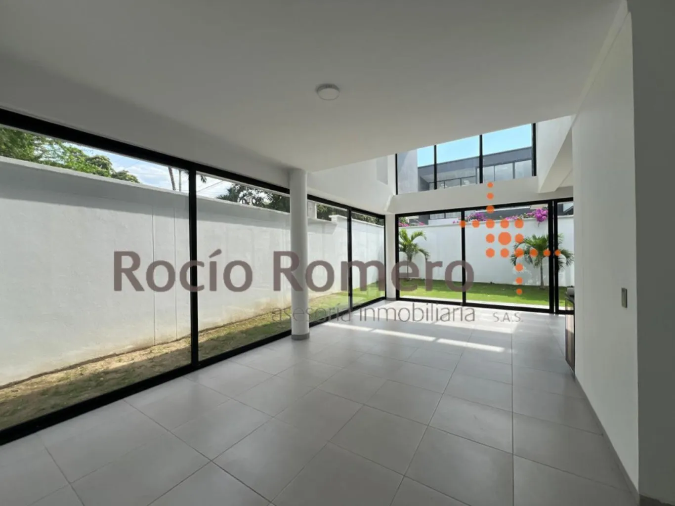 #1362 - Casa en conjunto cerrado en Villa Del Rosario en venta de 325m², 5 habitaciones y 2 parqueaderos - 2
