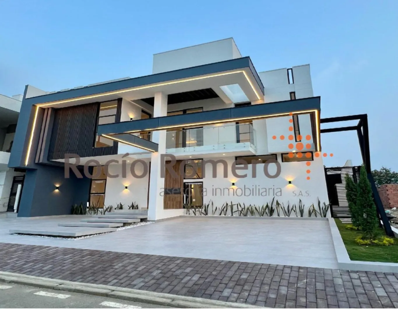 #1428 - Casa en conjunto cerrado en Villa Del Rosario en venta de 300m², 4 habitaciones y 4 parqueaderos - 2