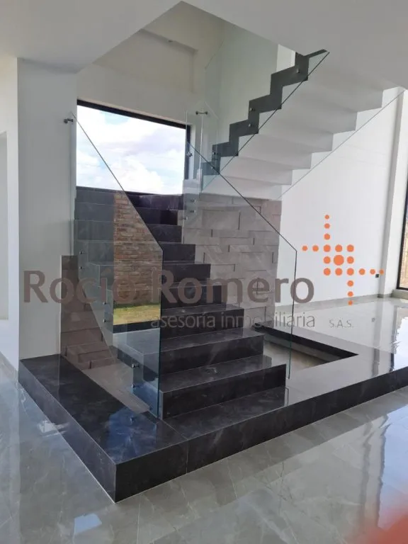 #1433 - Casa en conjunto cerrado en Villa Del Rosario en venta de 300m², 4 habitaciones y 2 parqueaderos - 2
