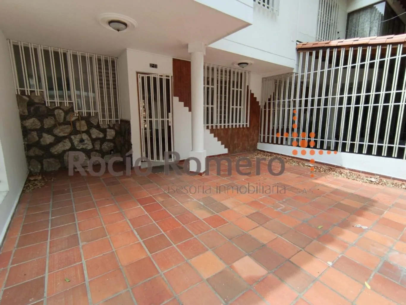 #1506 - Casa en Cúcuta en arriendo de 300m², 4 habitaciones y 2 parqueaderos - 2