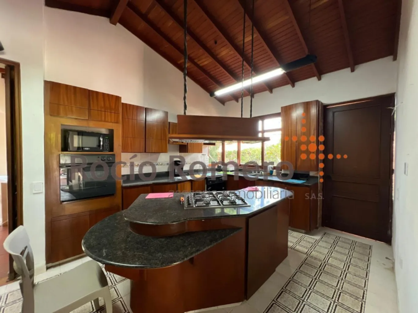 #1521 - Casa en conjunto cerrado en Villa Del Rosario en venta de 300m², 4 habitaciones y 2 parqueaderos - 2