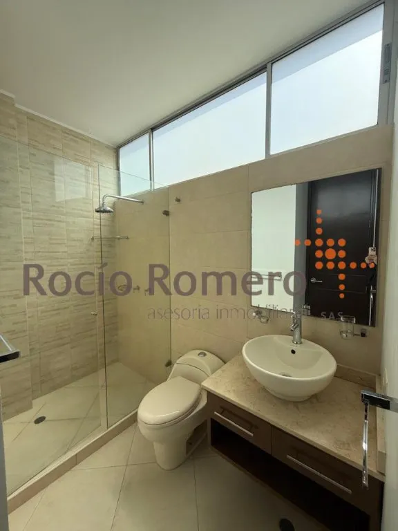 #1524 - Casa en conjunto cerrado en Los Patios en venta de 268.47m², 5 habitaciones y 2 parqueaderos - 20