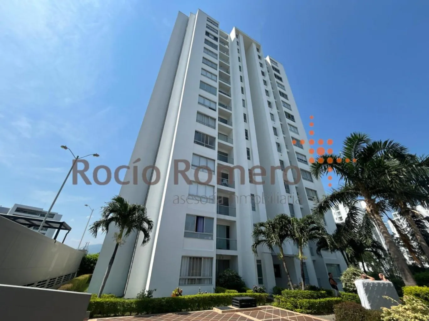 #1528 - Apartamento en Los Patios en venta de 76m², 3 habitaciones y 2 parqueaderos - 1