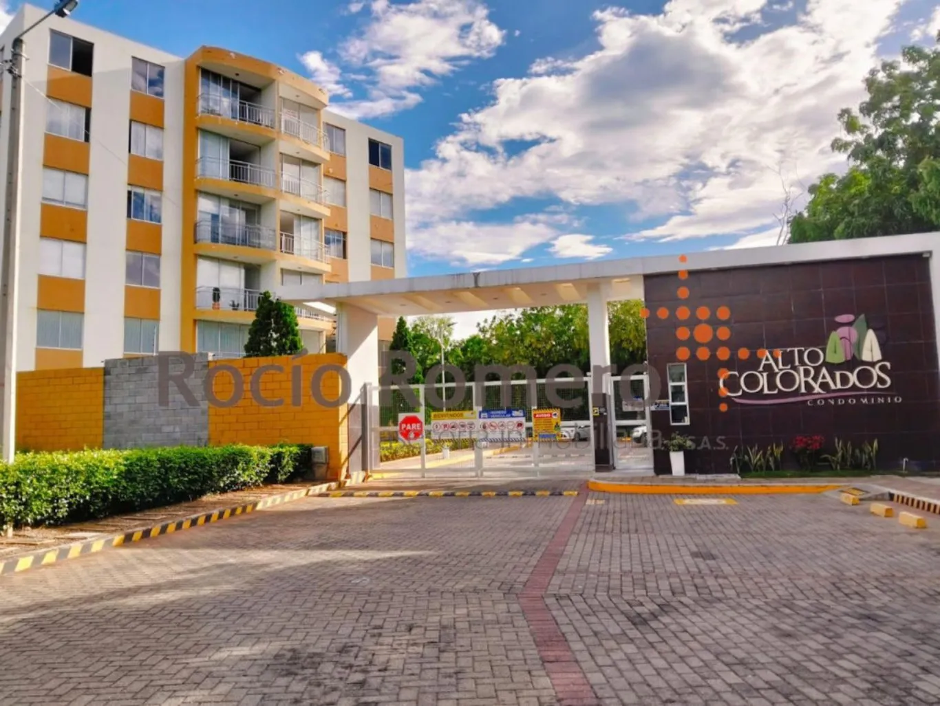 #1529 - Apartamento en Los Patios en venta de 72m², 3 habitaciones y 1 parqueadero - 1