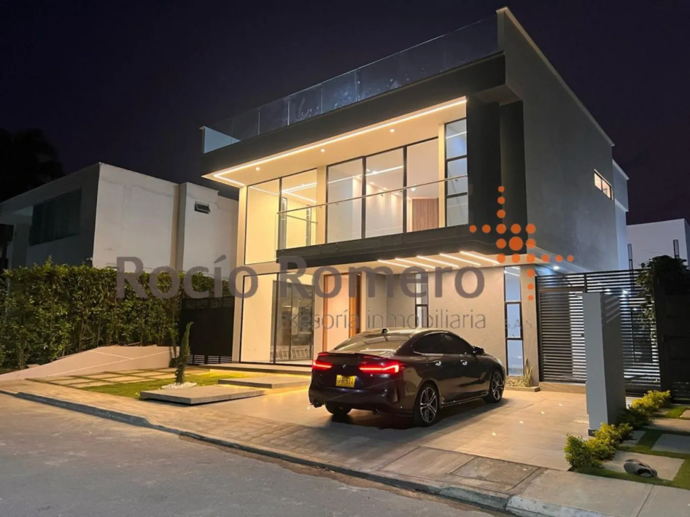 #1545 - Casa en conjunto cerrado en Villa del Rosario en venta de 360m², 4 habitaciones y 5 parqueaderos - 2