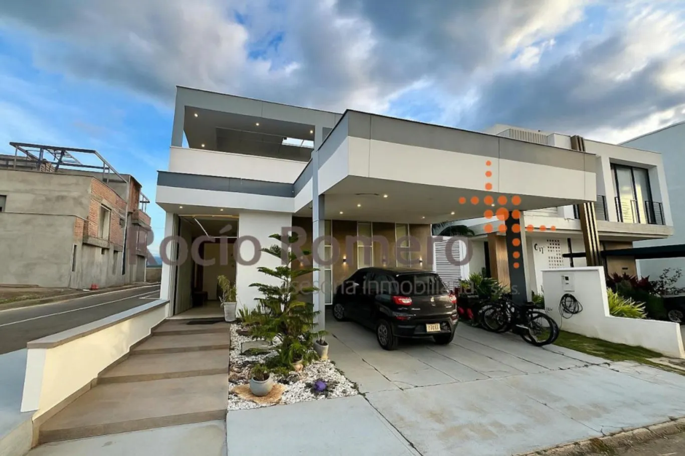 #1549 - Casa en conjunto cerrado en Villa Del Rosario en venta de 310m², 4 habitaciones y 2 parqueaderos - 1