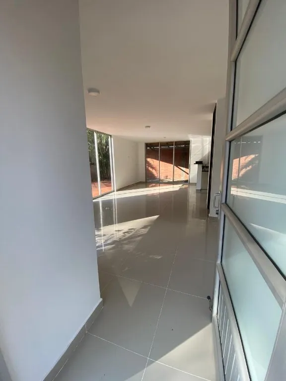 #1558 - Casa en conjunto cerrado en Los Patios en arriendo de 182m², 3 habitaciones y 2 parqueaderos - 2