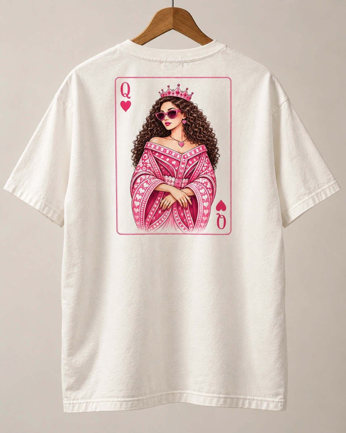 Queen of Hearts Oversized Tee view 4