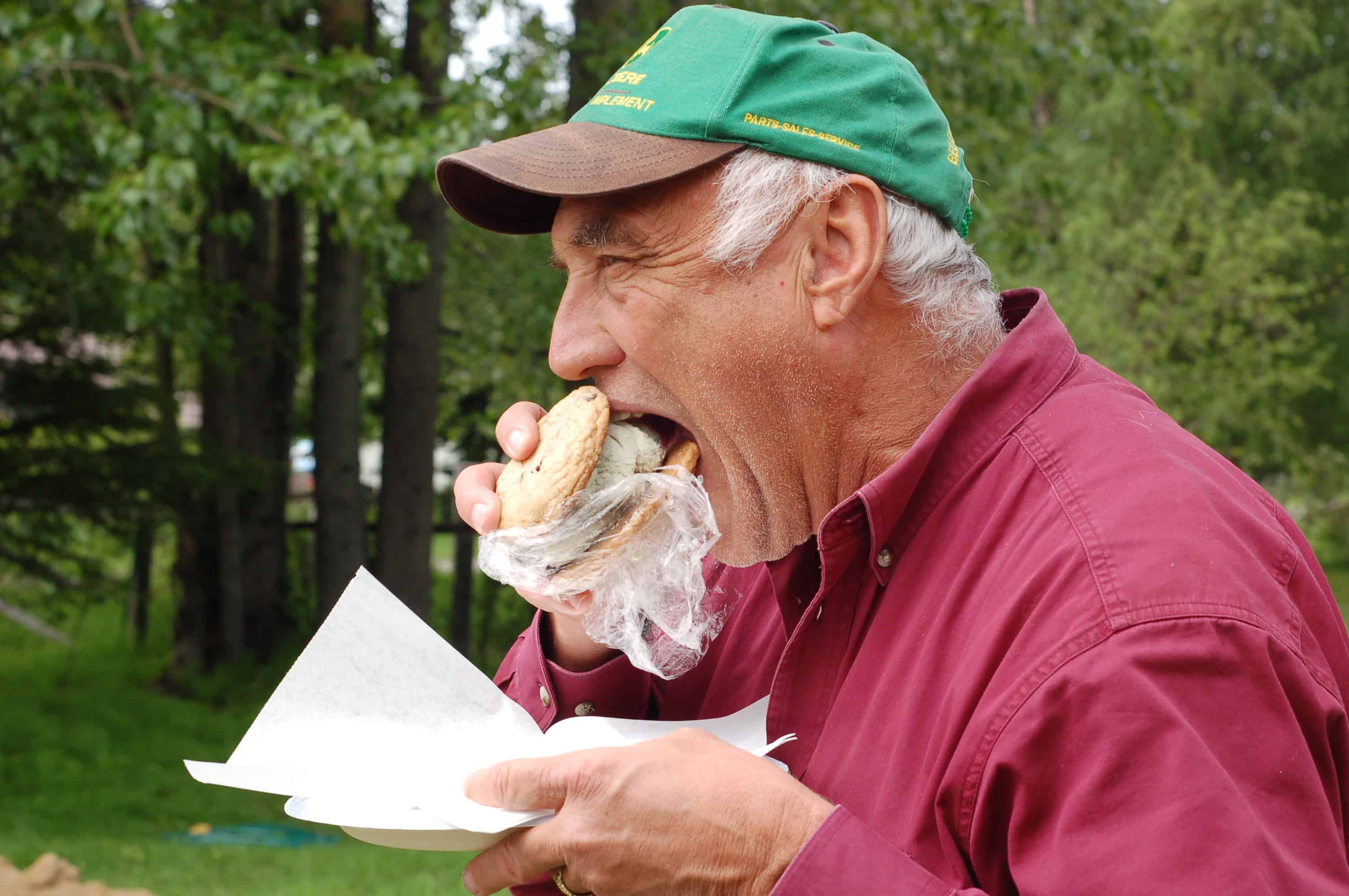 Ice cream sandwich at the Hope ice cream shop