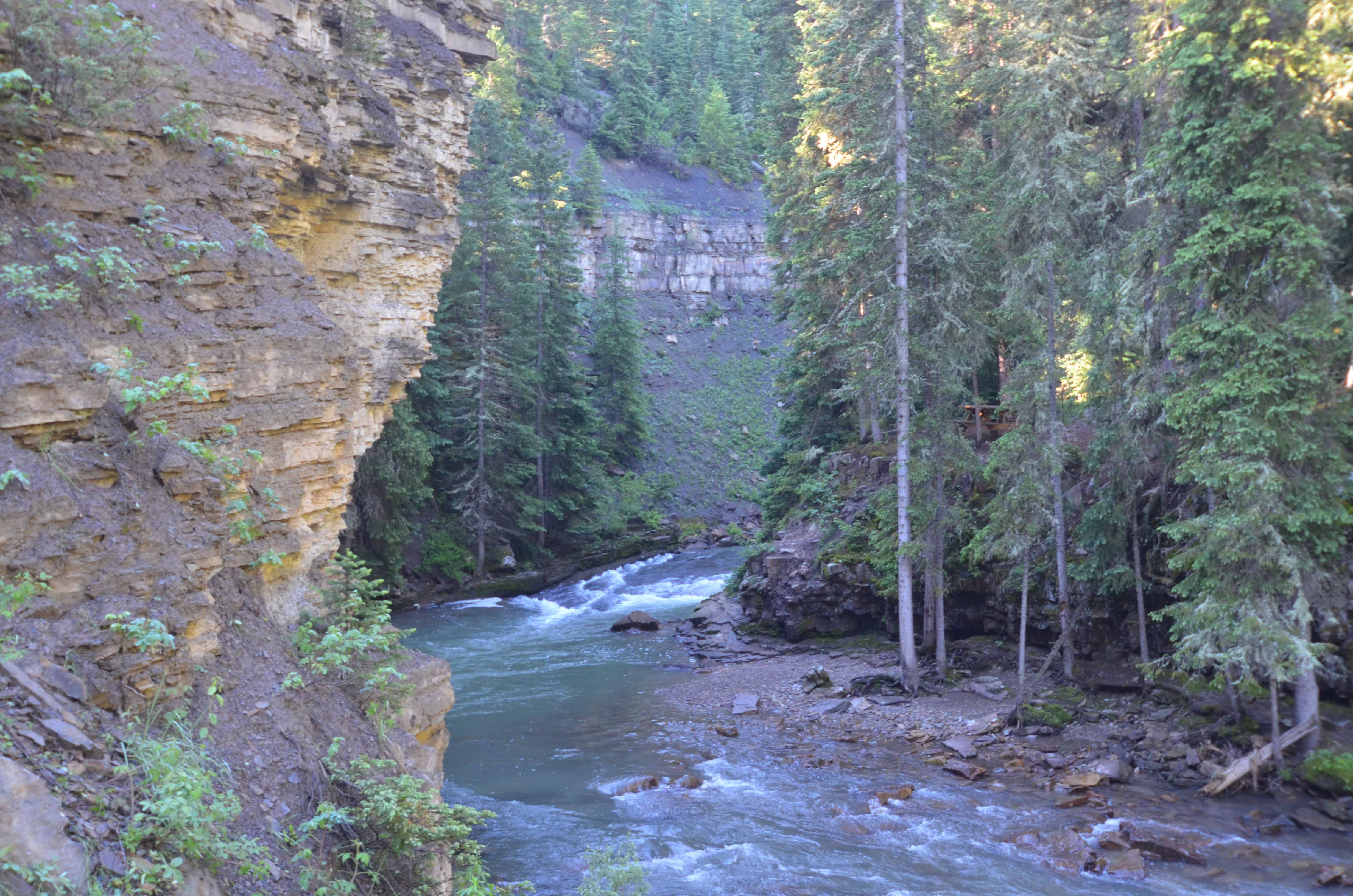 The canyon along the trail