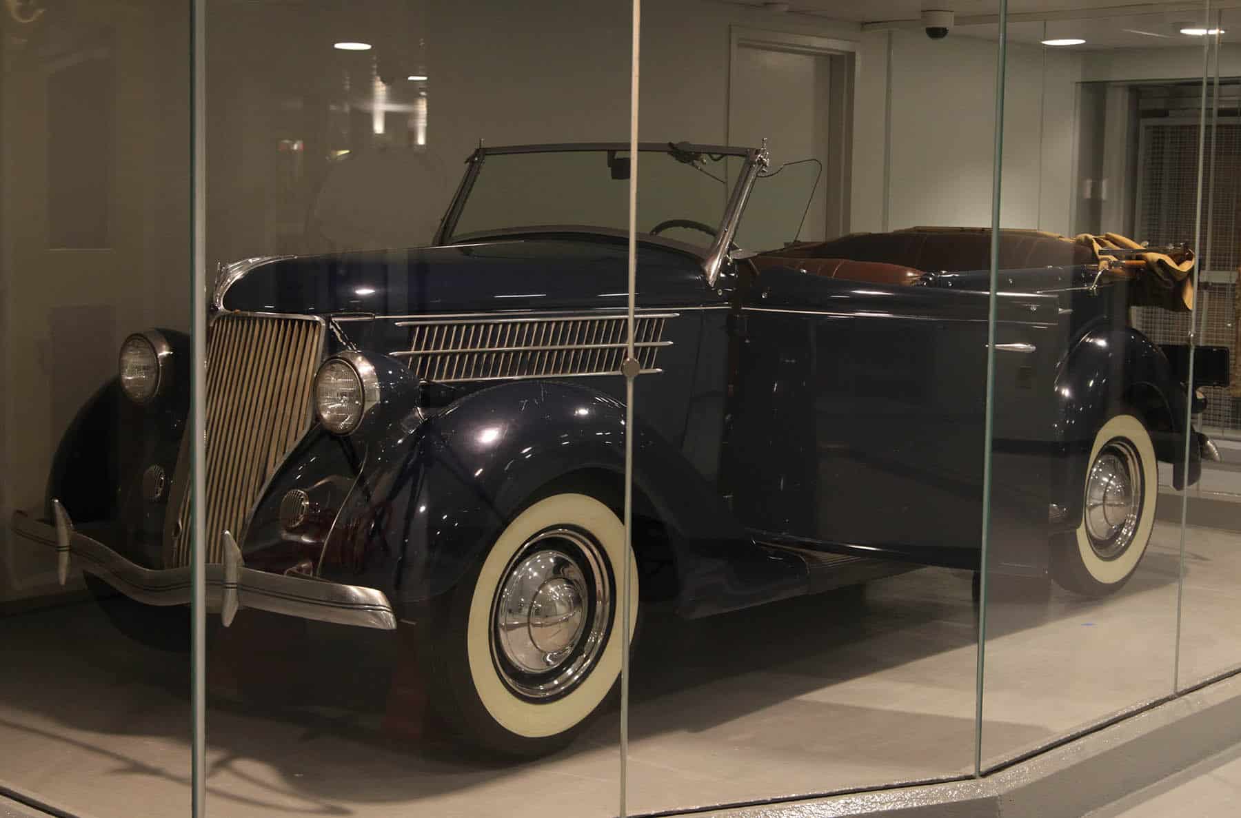 FDR's car, modified with hand controls for his disability