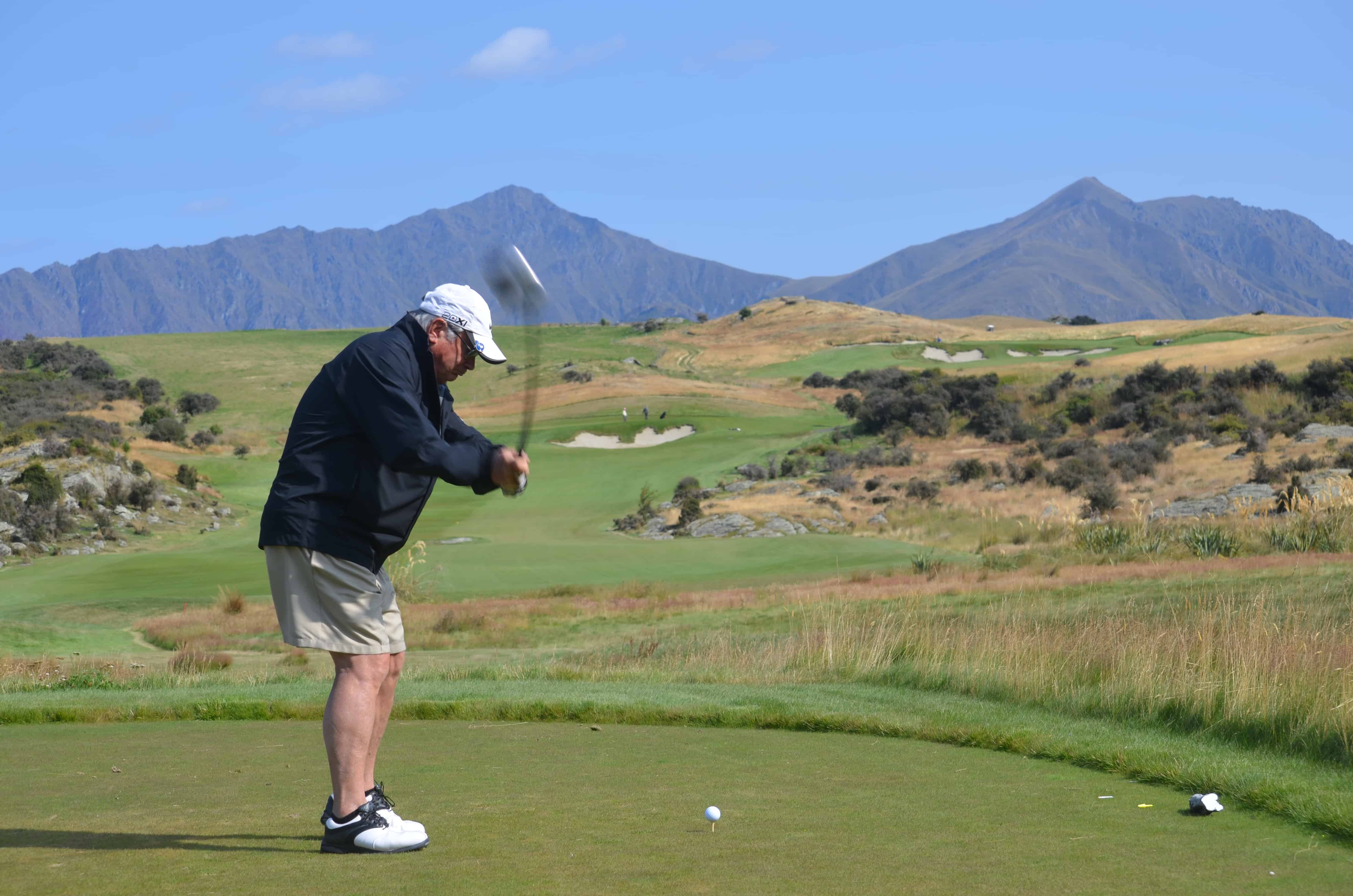 Pete's tee shot on a par 3