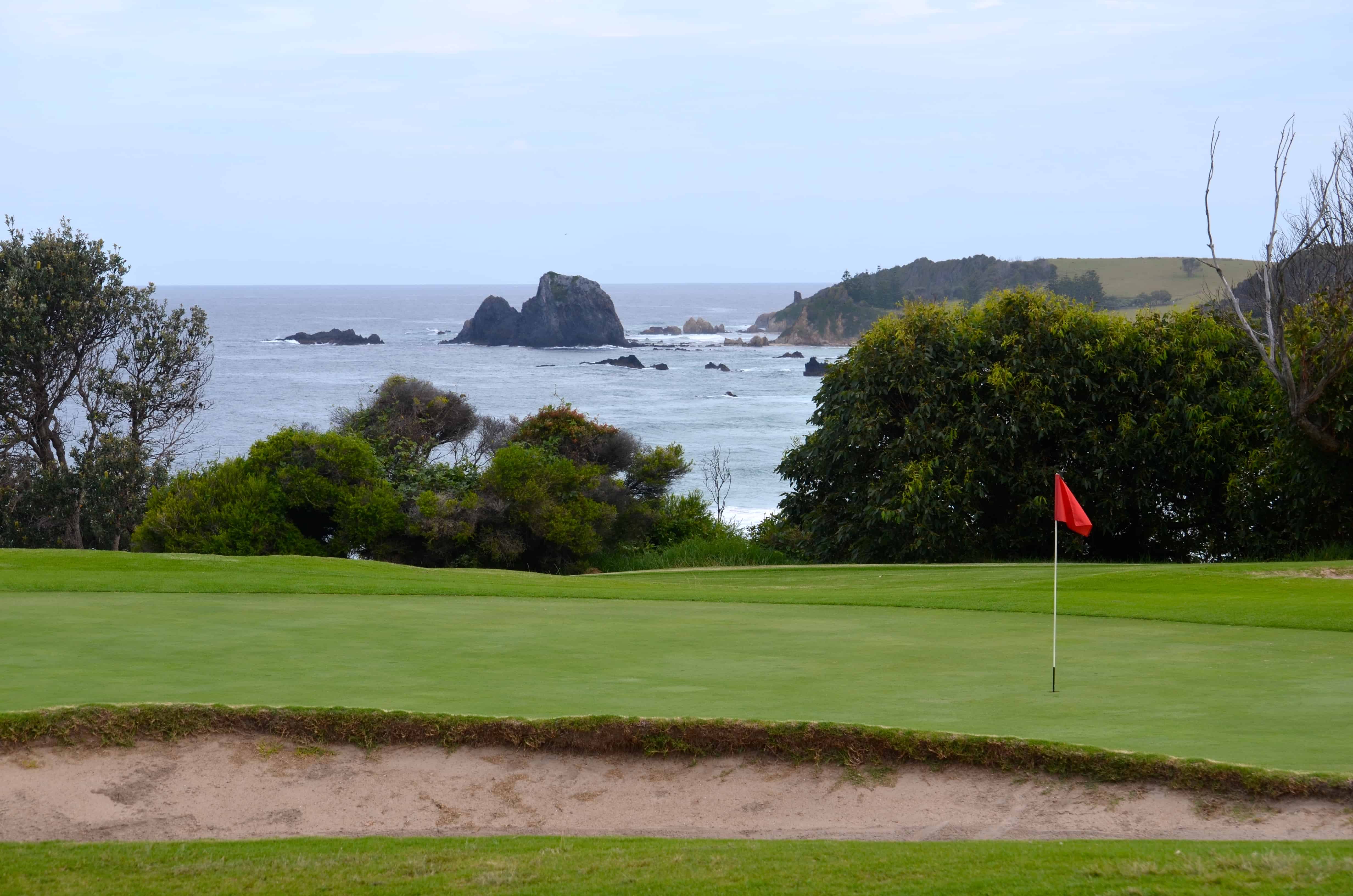 Greenside on a Narooma par 3