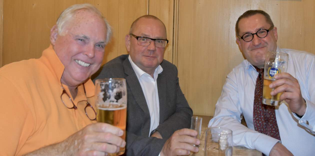 Eugen and the two German businessmen at Stadtklause
