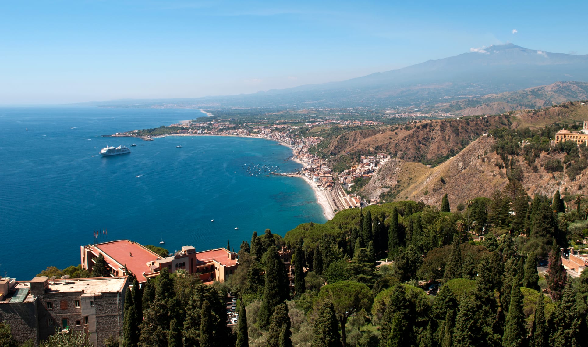 The harbor at Taormina