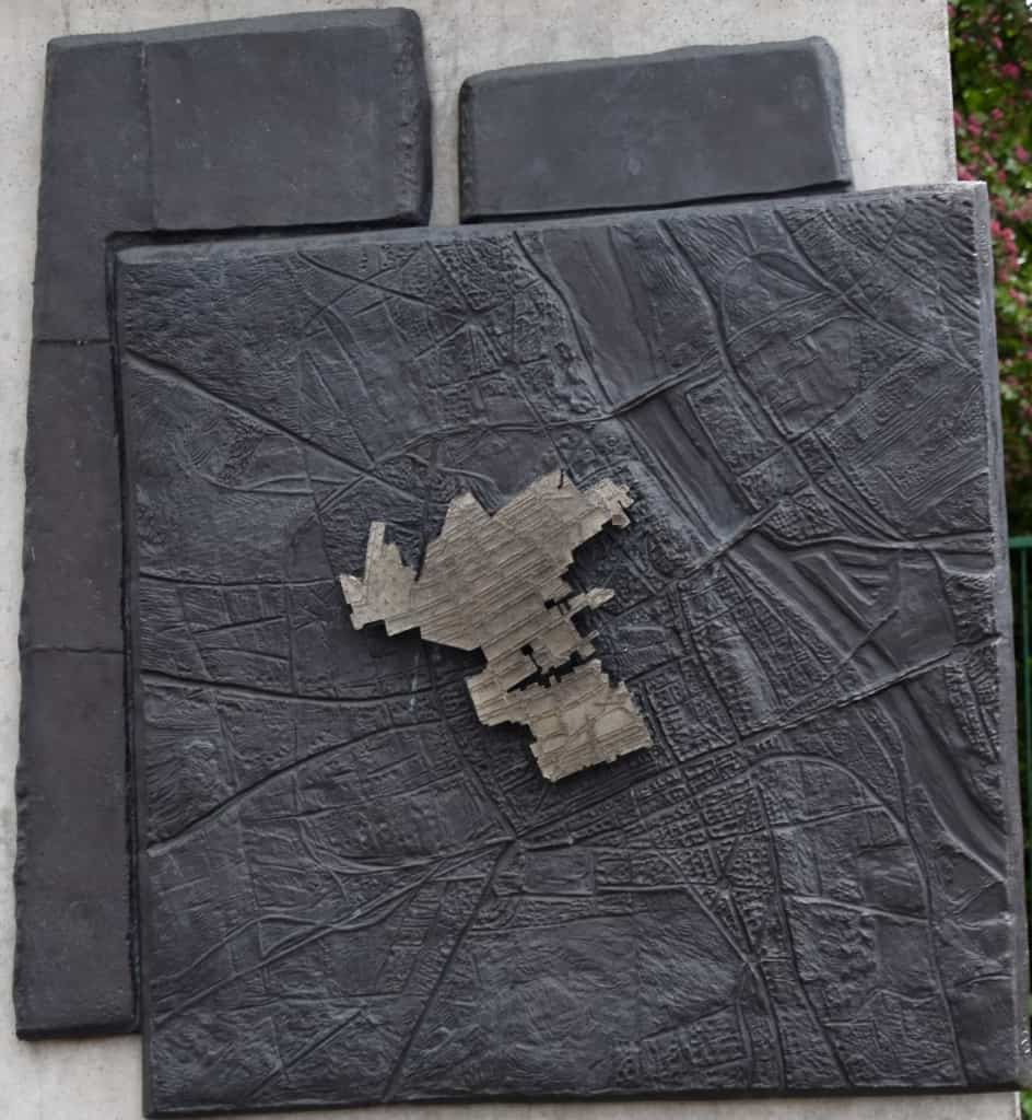 The map marking the Warsaw Ghetto