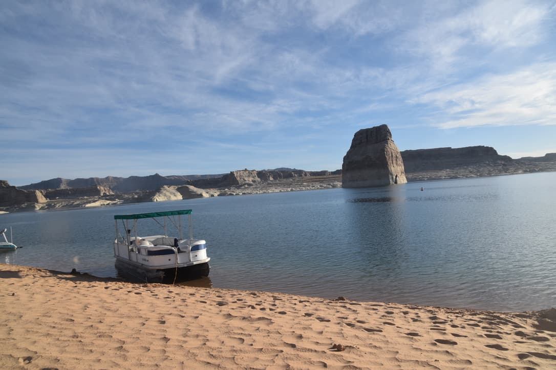 Lone Rock Beach Campground