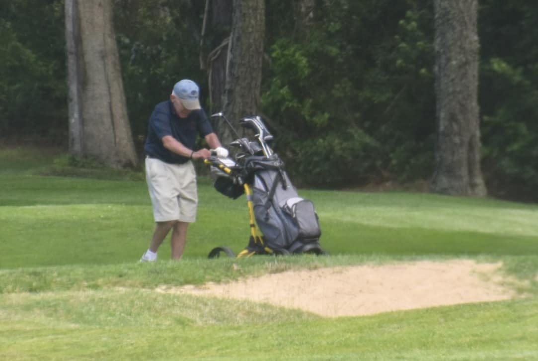 Uncle Bill, walking the hilly course