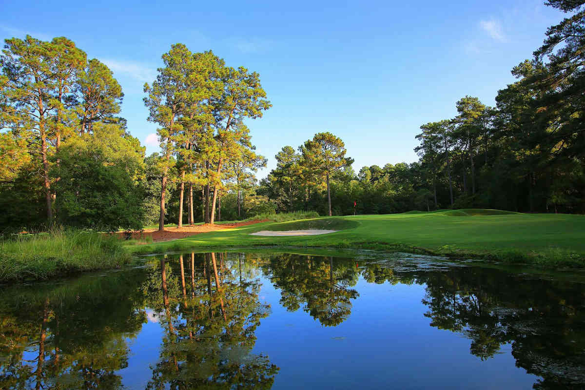 The par 3 at Southern Pines