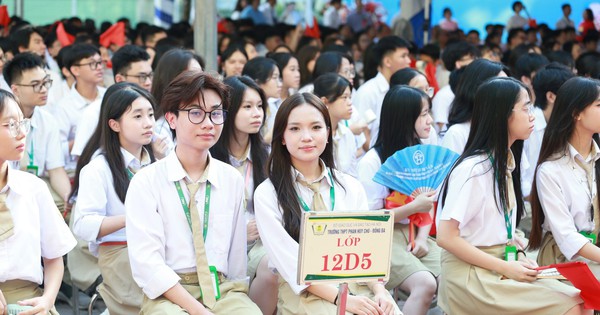 Khối Học Sinh Việt Nam “Cháy” Đăng Ký Thi Tốt Nghiệp 2026 - Nhịp Sống Số