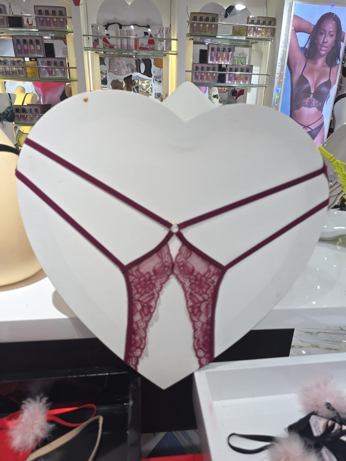 String dentelle entrejambe ouvert
