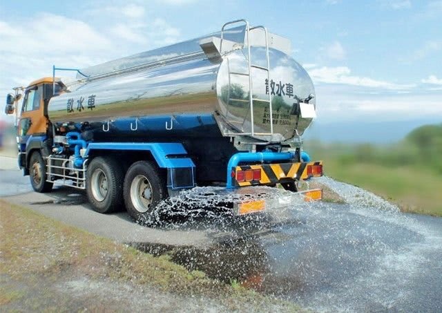 GPS Fleet Tracking for Water and Utility Companies in Kenya: Managing Vehicles Across the Field