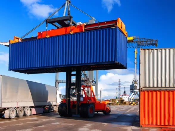 JT701 vs Titan Smart E-Lock for West African Cargo Security