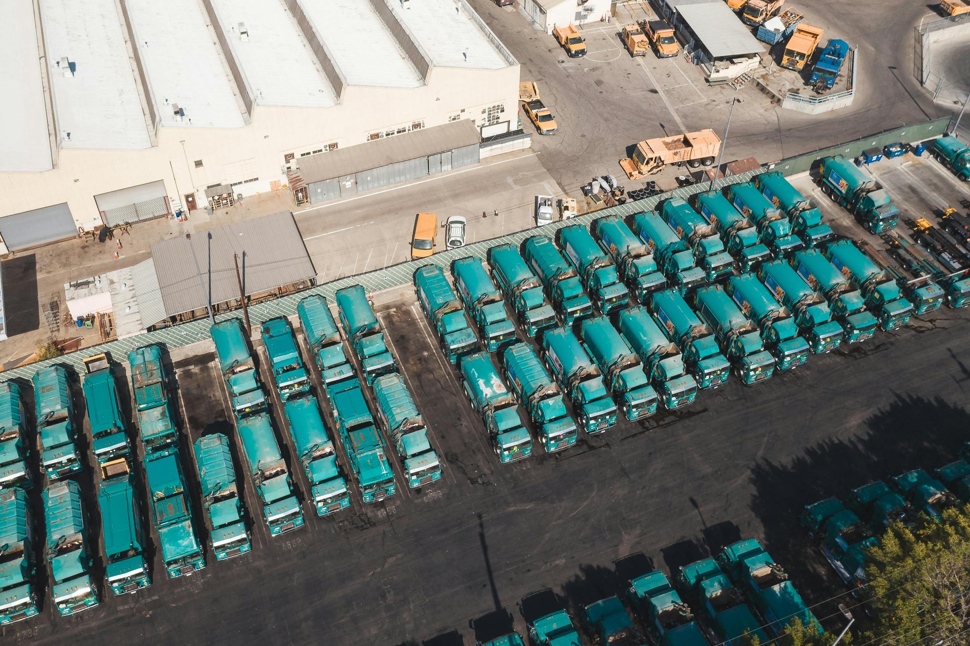 The Complete GPS Tracking Buyer's Guide for Kenyan Fleet Managers (2026)