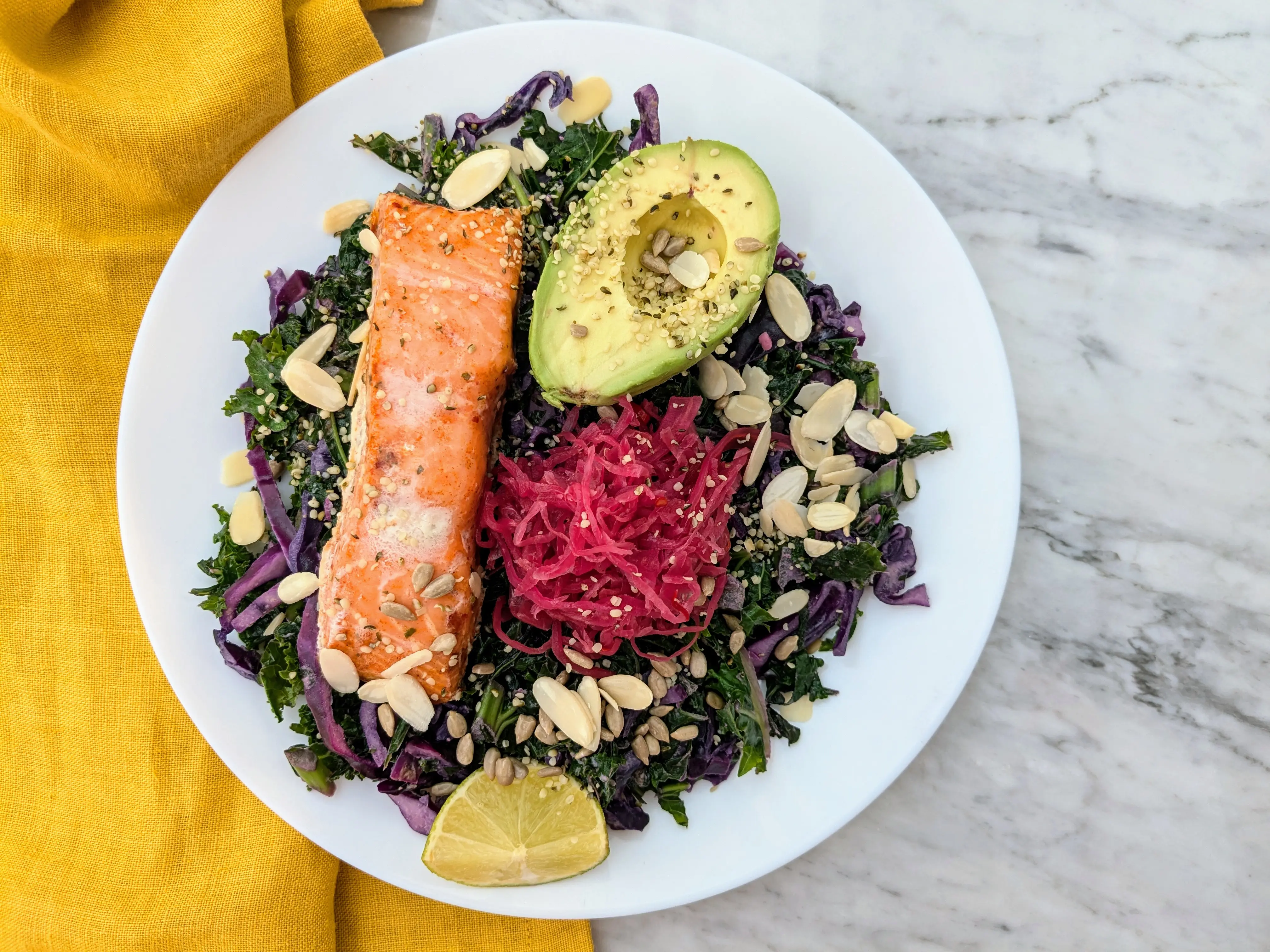 Kale salad with salmon and red cabbage