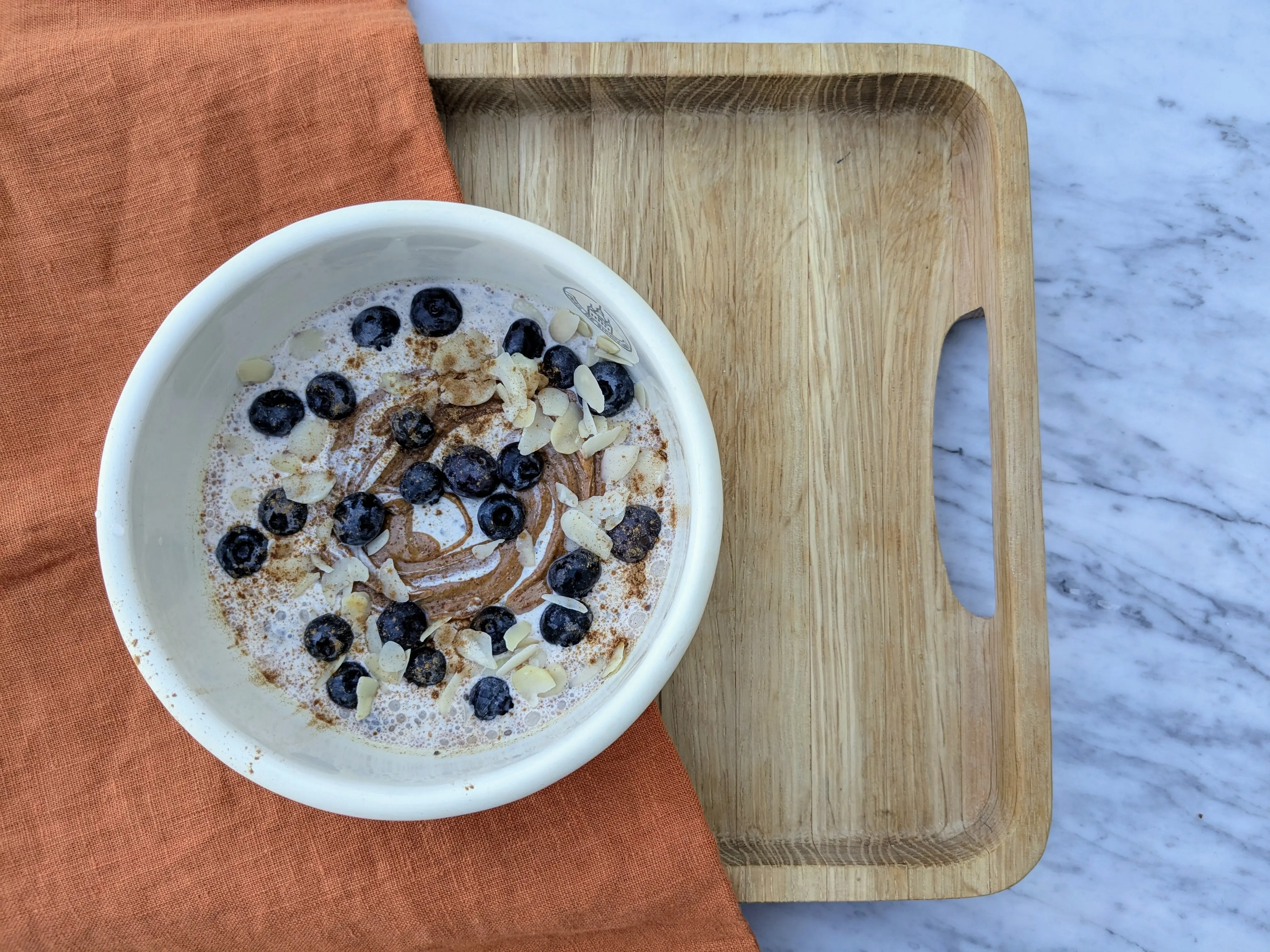 Cinnamon chia overnight oats with blueberries