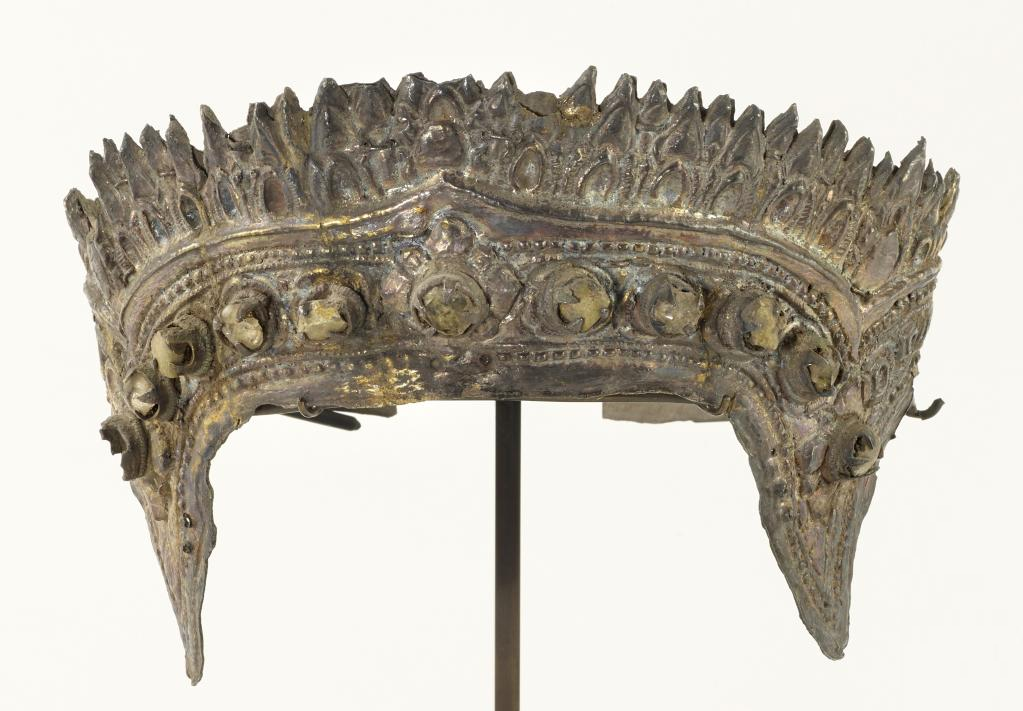 Angkorian Gold Jewelry