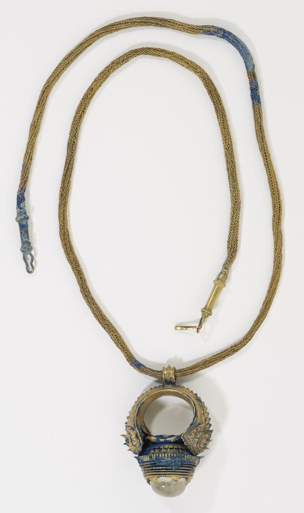 Angkorian Gold Jewelry