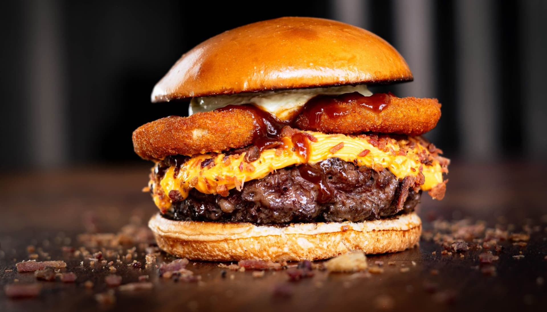 Burger, Bière à Volonté & Show Lesbien