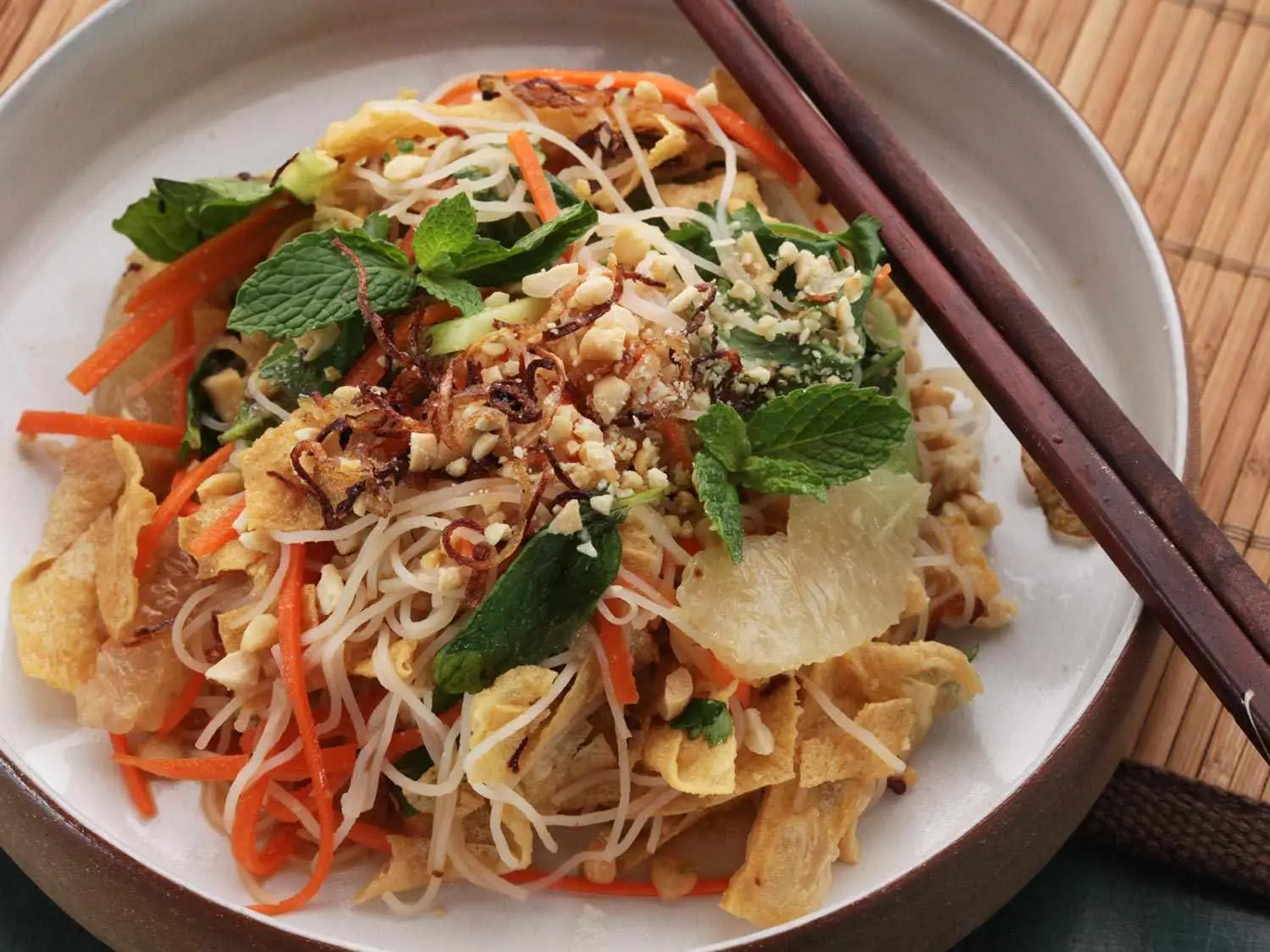 10 Delectable Delicacies Using Rice Noodles 10 Delectable Delicacies Using Rice Noodles