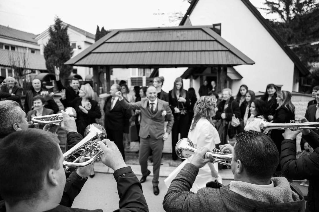 Fotografija sa svadbene proslave — kadar 3, Studio Contrast