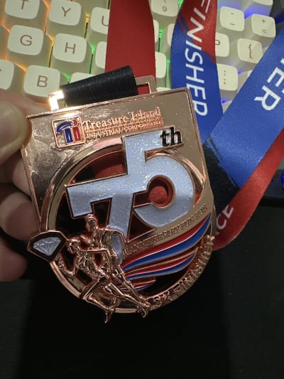 Race medal 4