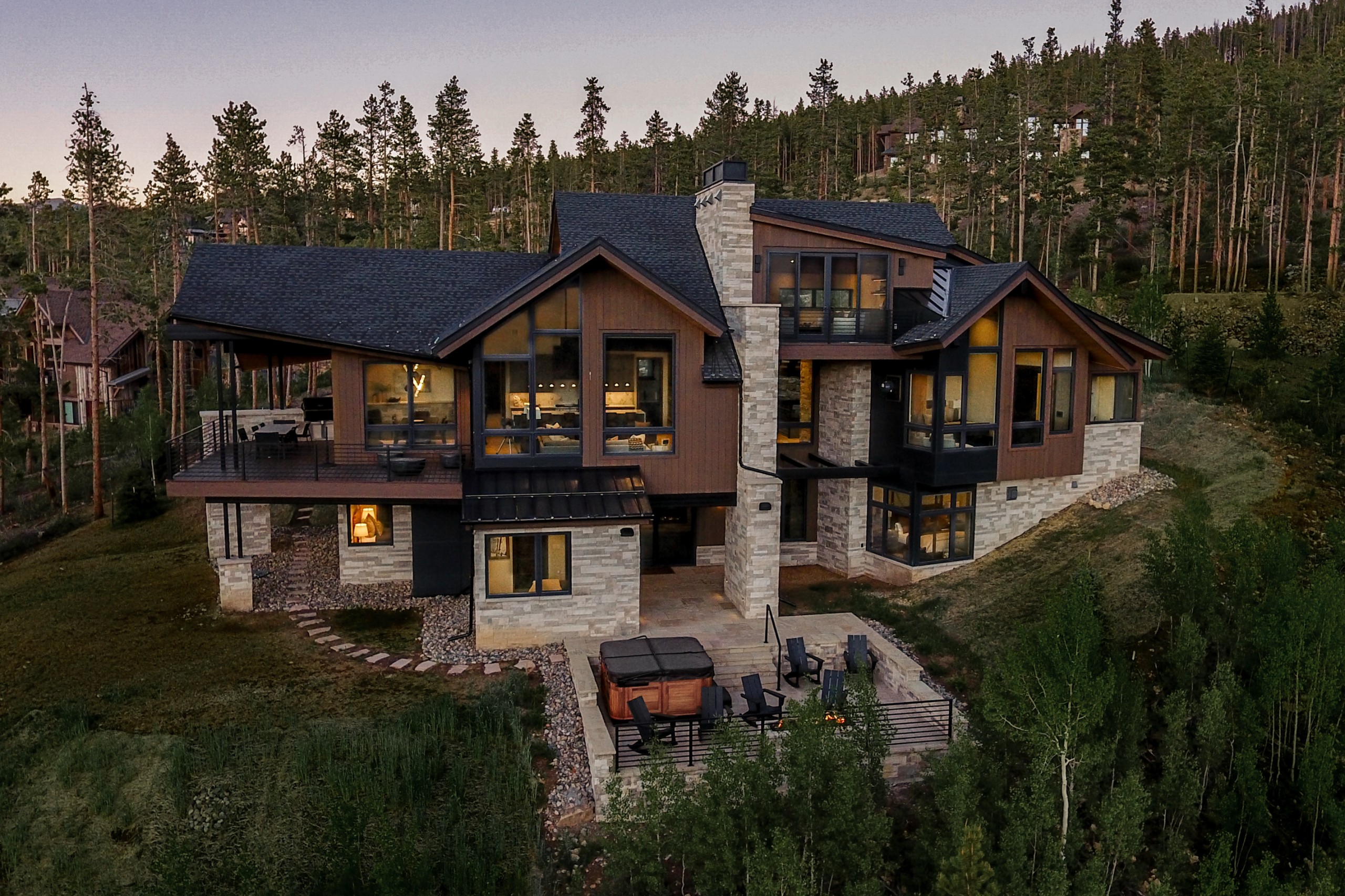 Mountain modern residence