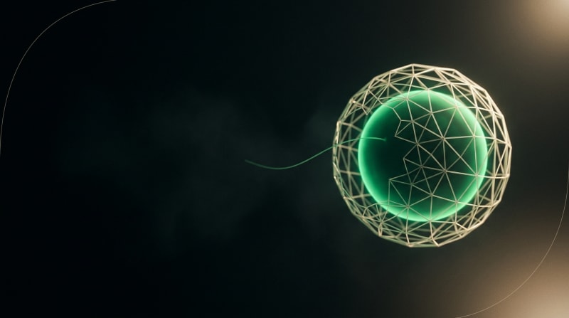 Esfera de luz verde atrapada en una jaula geométrica que se abre, sobre fondo negro profundo