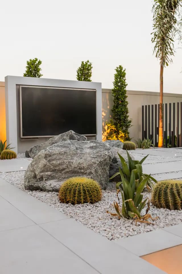 Outdoor Games and Recreation Spaces for Family Villas in the UAE