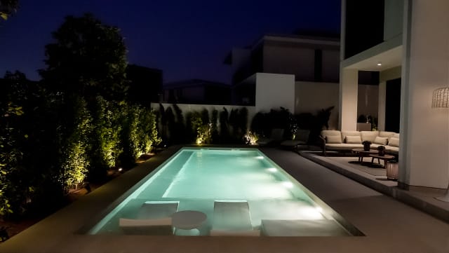 Lighting and Spatial Planning Considerations in Outdoor Landscape Design