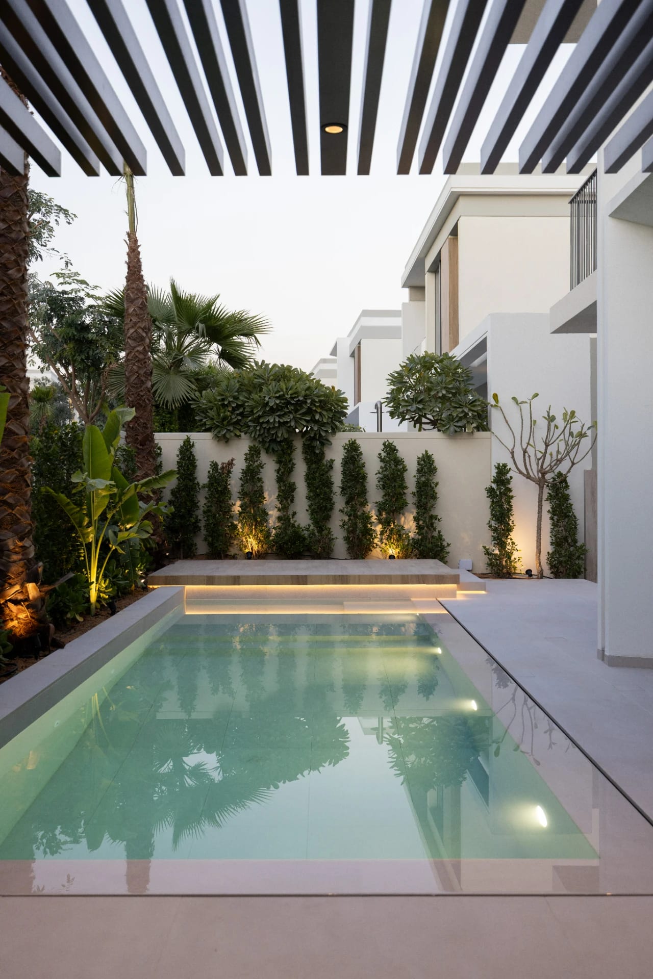 Modern Pergola Pool Garden - Tilal Al Ghaf