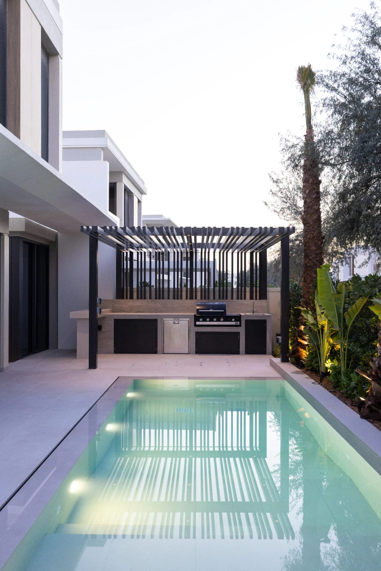 Modern Pergola Pool Garden - Tilal Al Ghaf
